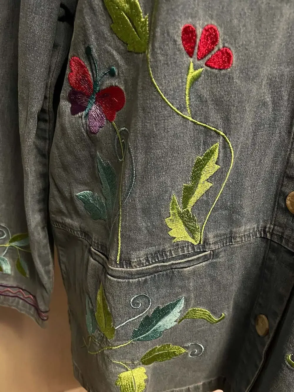 Denim Chore Jacket Teacher Chic Embroidery Jean Sz.L Cottage core - Picture 5 of 8